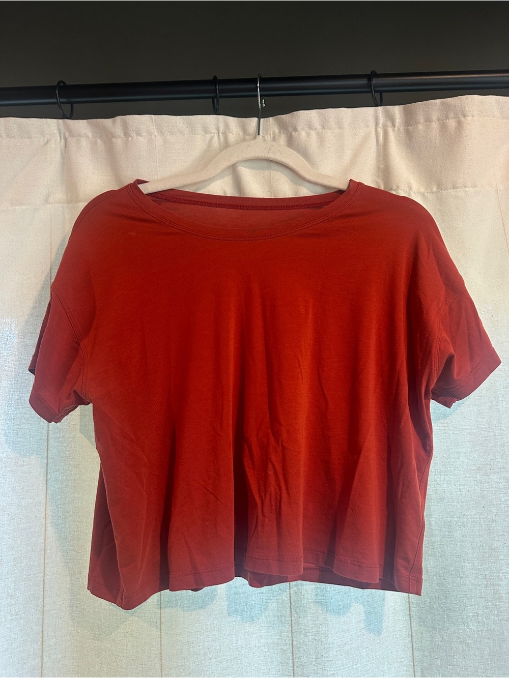 Lululemon crop top
